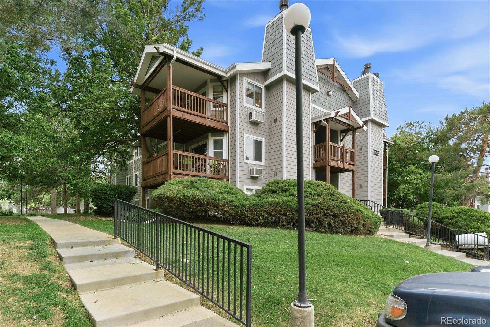 17620 E Loyola Drive, aurora&nbsp; House Search MLS Picture