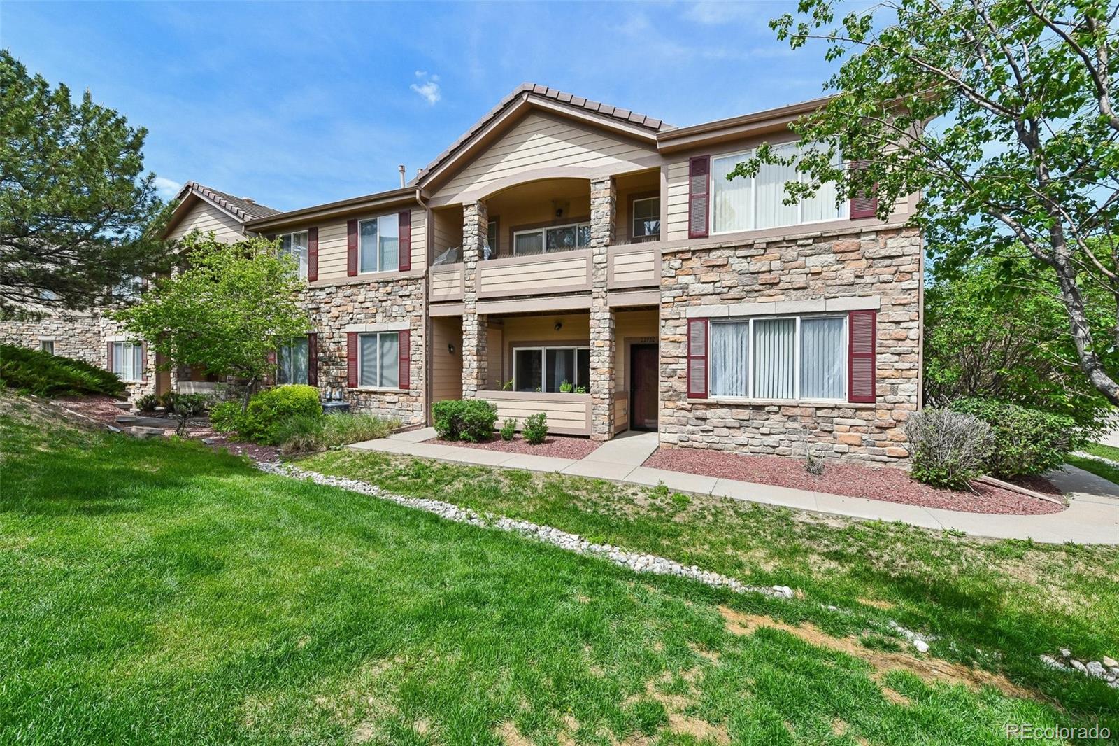 22920 E Roxbury Drive, aurora&nbsp; House Search MLS Picture