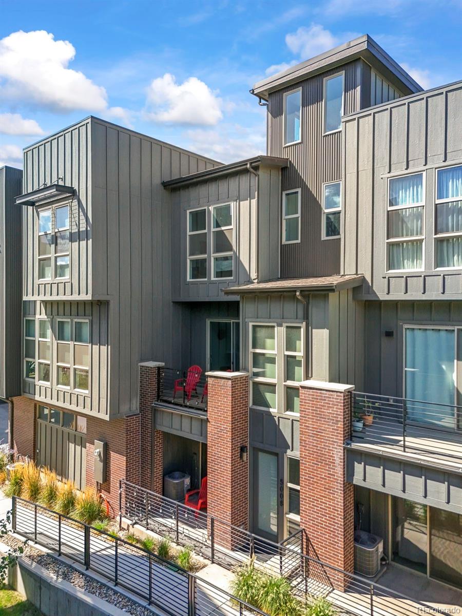  Littleton Condo / Townhome | MLS #: 46030215008 S Prince Place , Littleton Beds: 4 Baths: 4 Price: $750,000