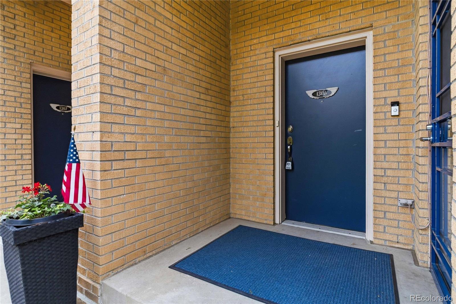 190  Roslyn Street, denver&nbsp; House Search MLS Picture