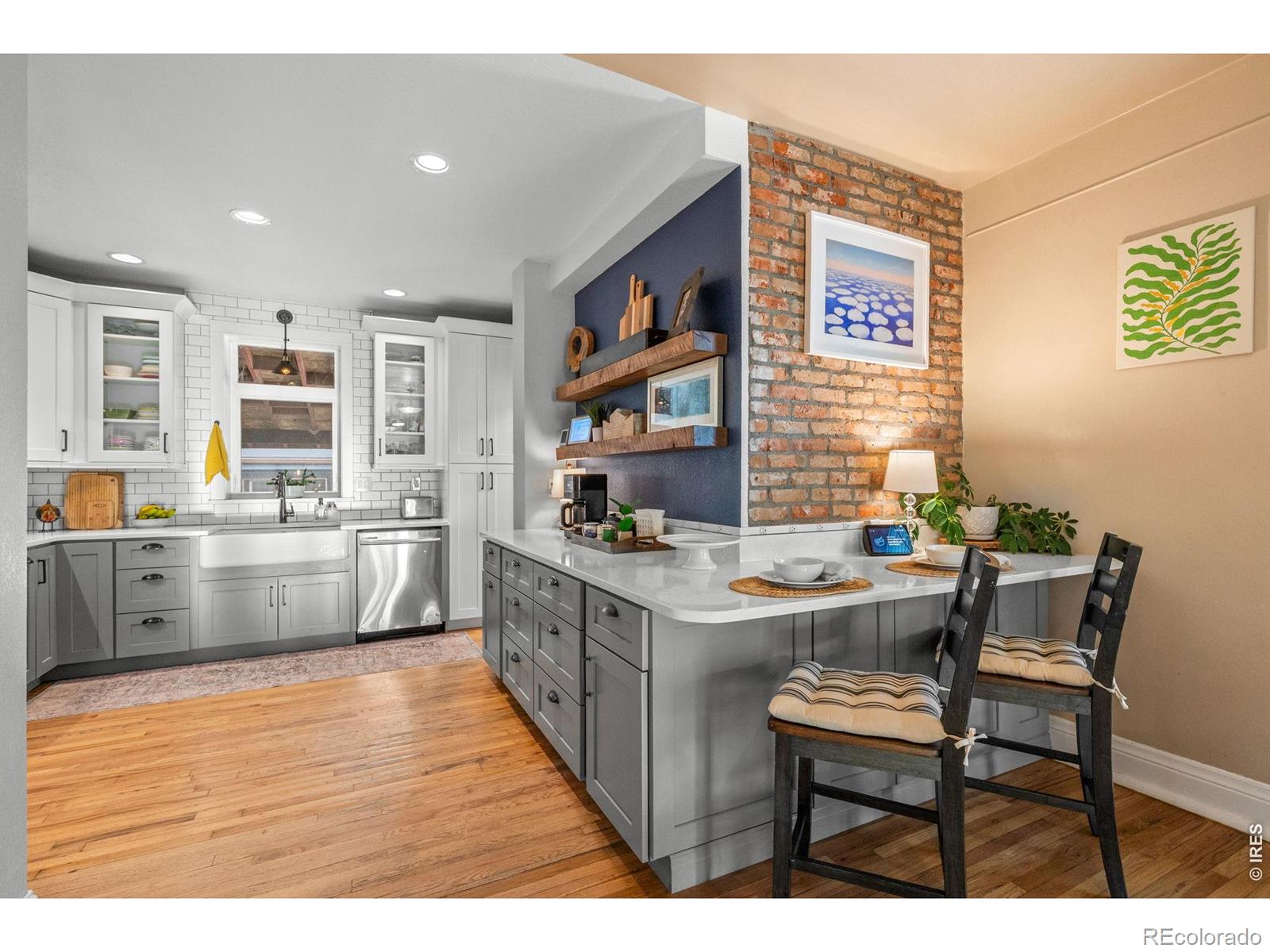 1134 S Washington Street, denver&nbsp; House Search MLS Picture