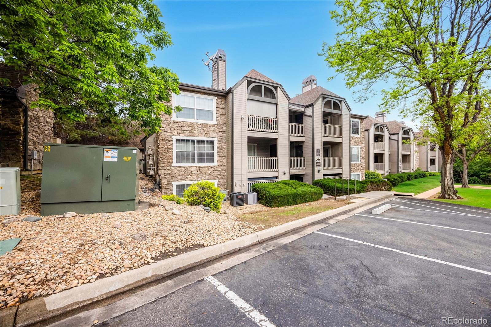 The Enclave Englewood Condo / Townhome | MLS #: 80107559212 E Arbor Circle E, Englewood Beds: 1 Baths: 1 Price: $240,000