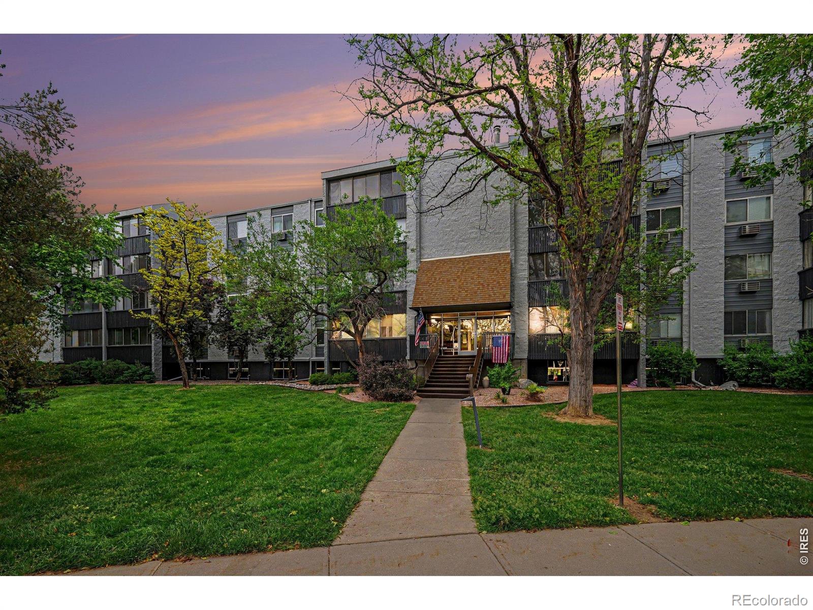 Morningside Denver Condo / Townhome | MLS #: 45678910603733460 S Poplar Street 106, Denver Beds: 1 Baths: 1 Price: $218,000