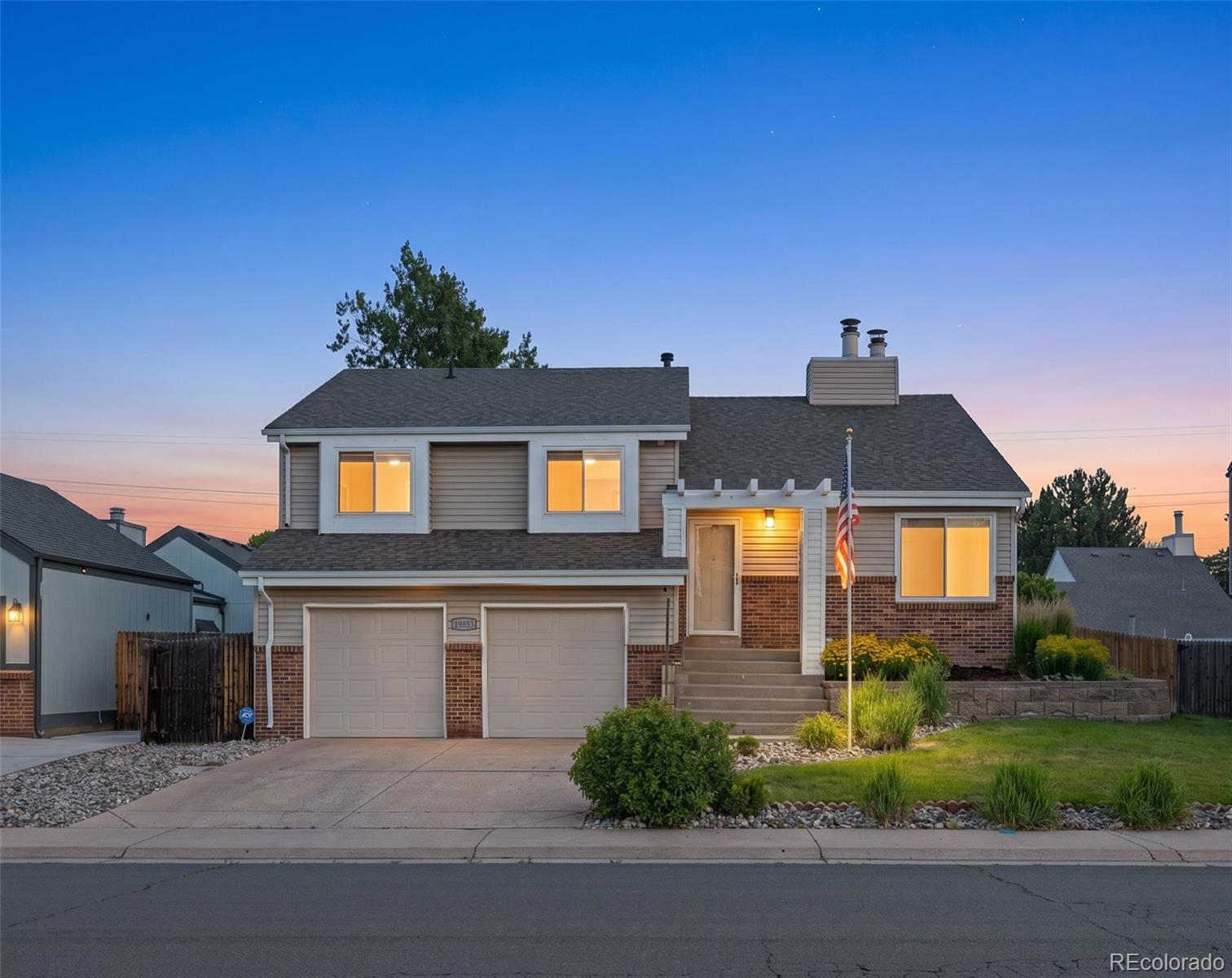  Aurora Home | MLS #: 604160919853 E Greenwood Drive, Aurora Beds: 4 Baths: 3 Price: $495,000