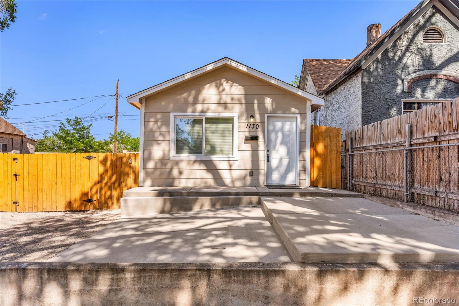 pueblo&nbsp; House Search Picture