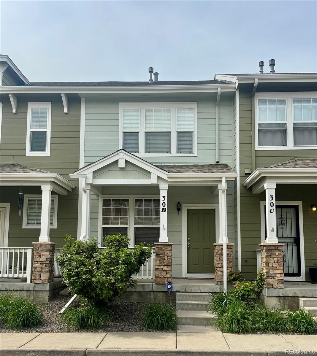  Commerce City Condo / Townhome | MLS #: 558508515612 E 96th Way 30B, Commerce City Beds: 2 Baths: 3 Price: $315,000