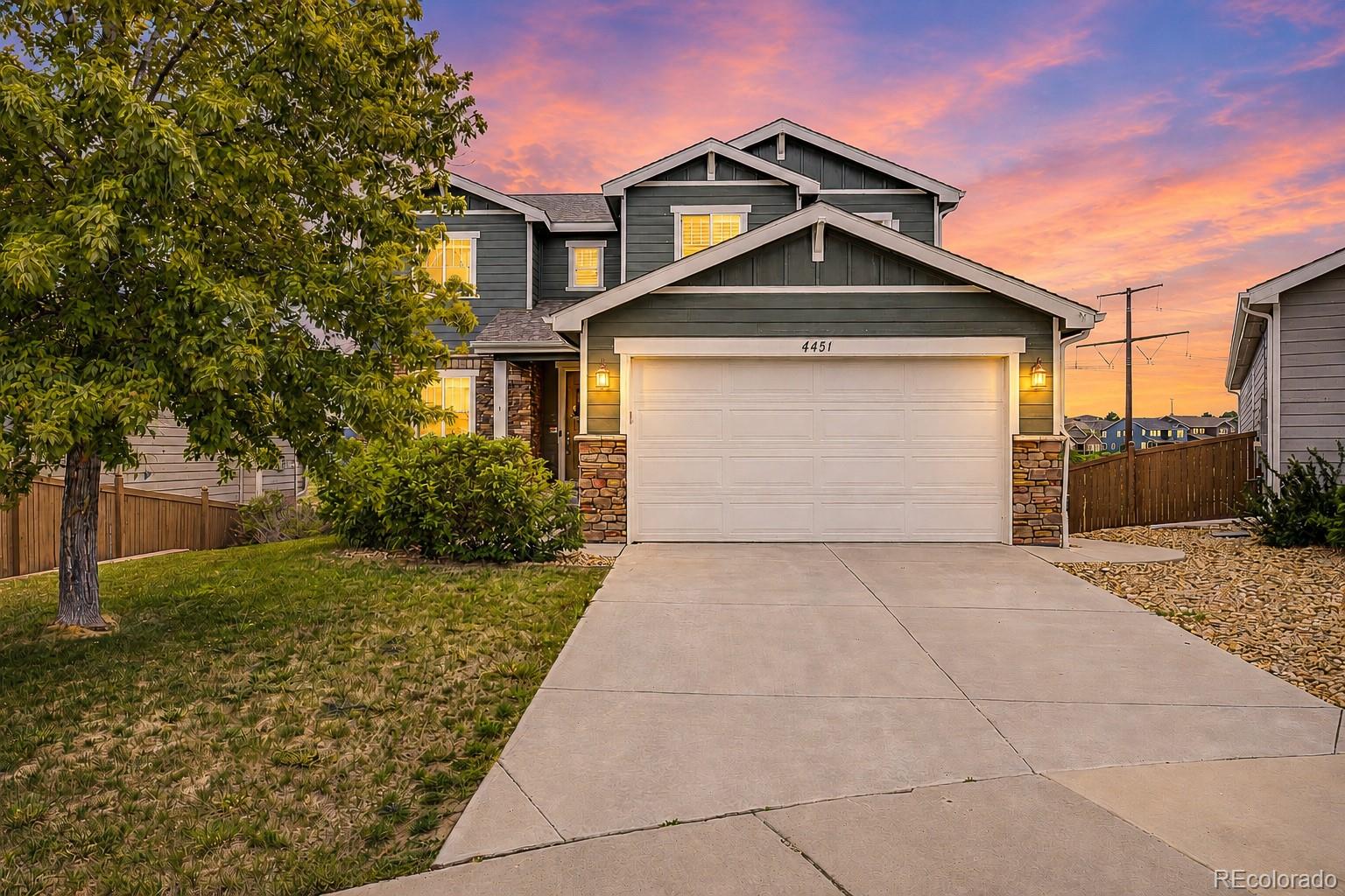  Castle Rock Home | MLS #: 18290494451  Mcmurdo Court, Castle Rock Beds: 4 Baths: 5 Price: $680,000