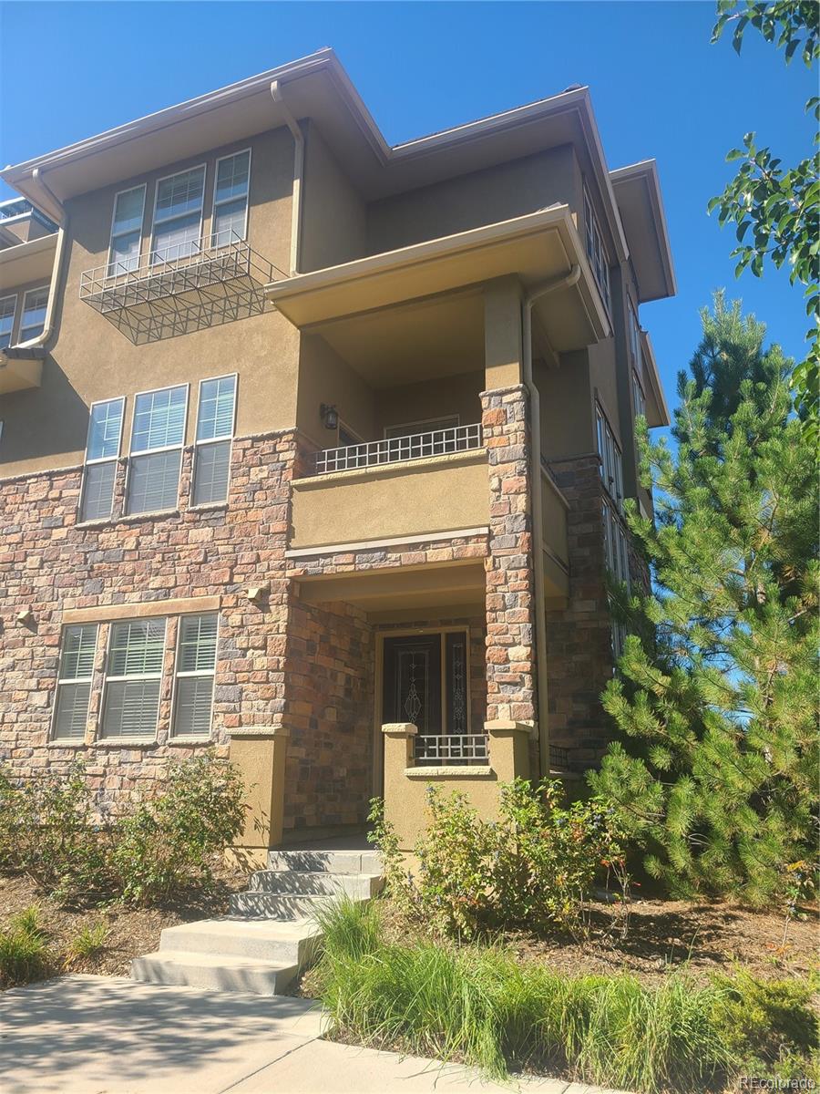 Inverness Englewood Condo / Townhome | MLS #: 93270917839  Inverness Boulevard , Englewood Beds: 3 Baths: 4 Price: $699,000