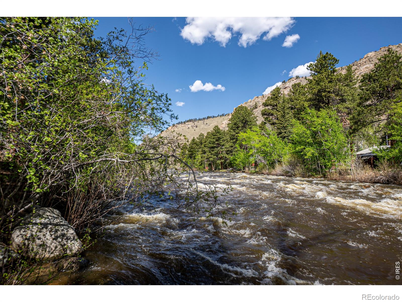 348  Crown Point Drive, bellvue&nbsp; House Search MLS Picture