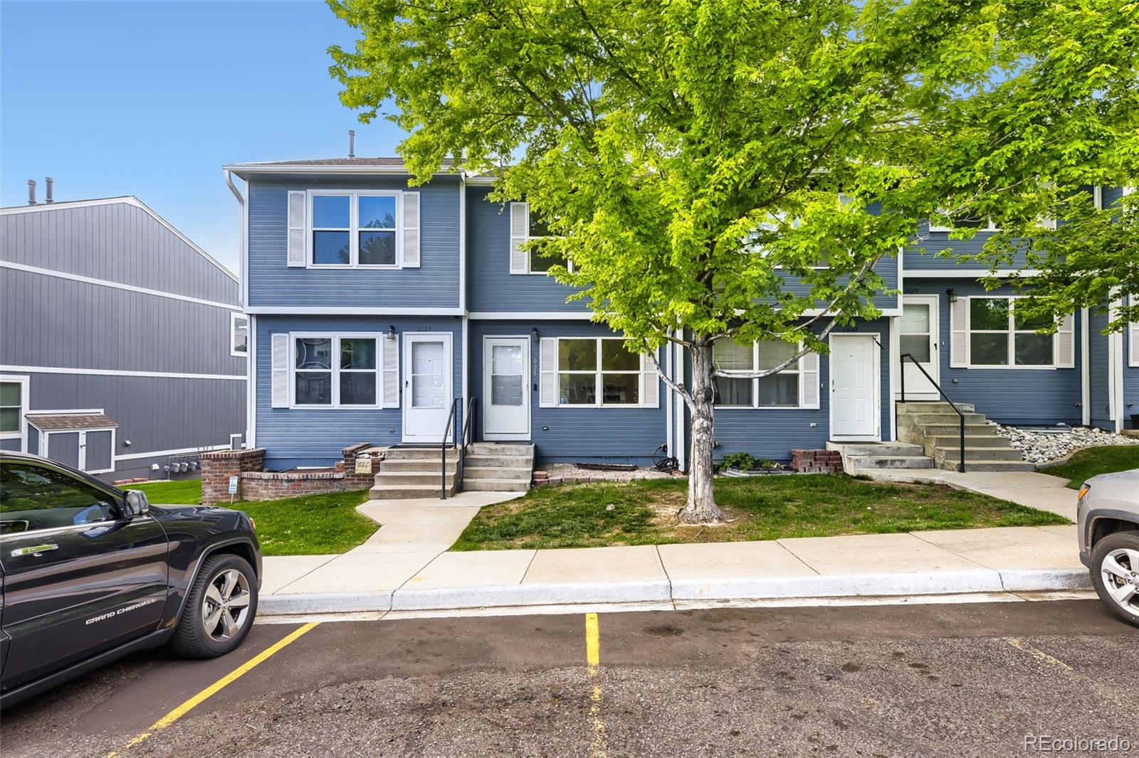 Oaks Castle Rock Condo / Townhome | MLS #: 89652232025  Oakcrest Circle 2H, Castle Rock Beds: 2 Baths: 2 Price: $370,000