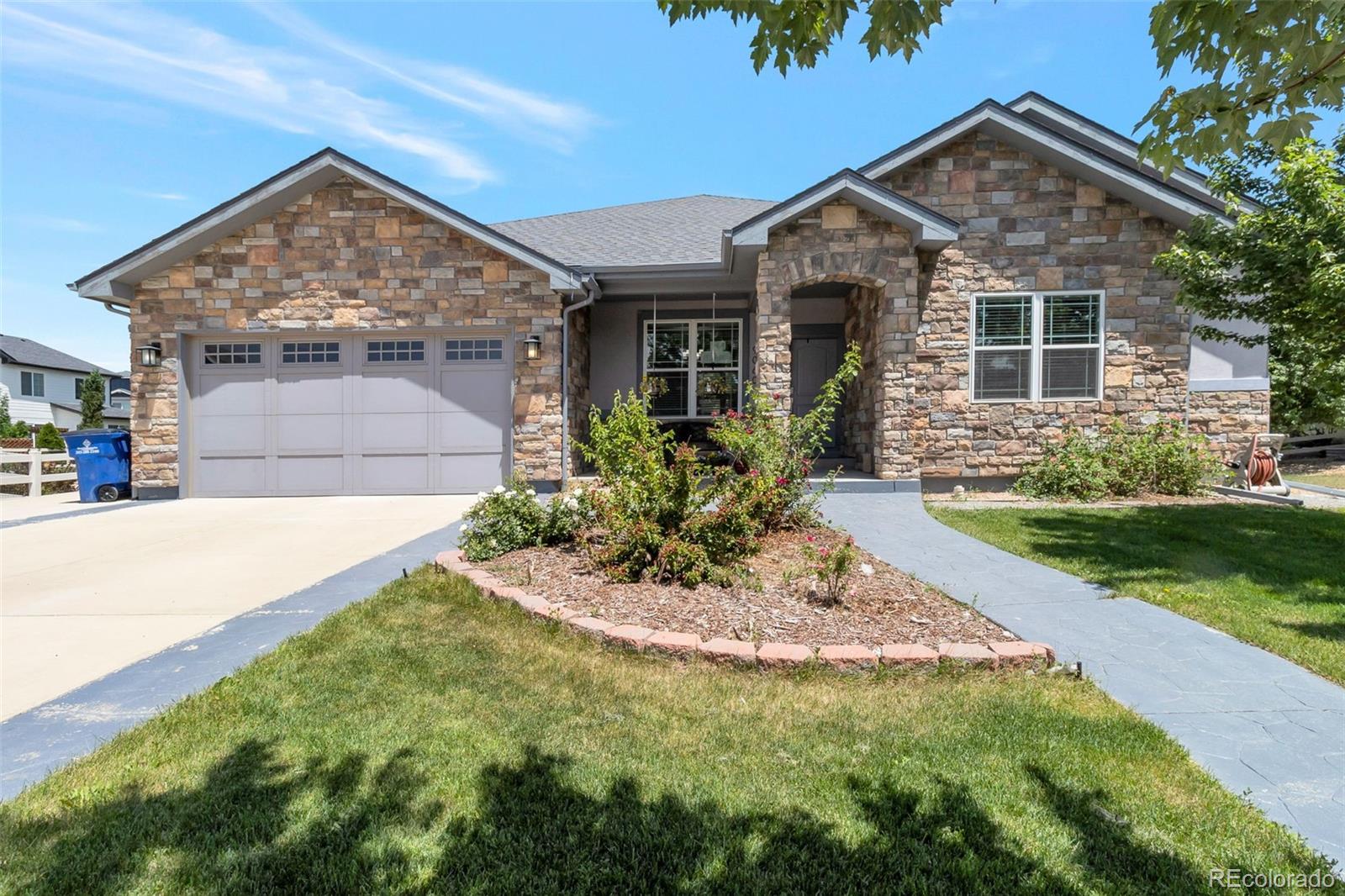  Longmont Home | MLS #: 50530359060  Ferncrest Street, Longmont Beds: 5 Baths: 5 Price: $860,000