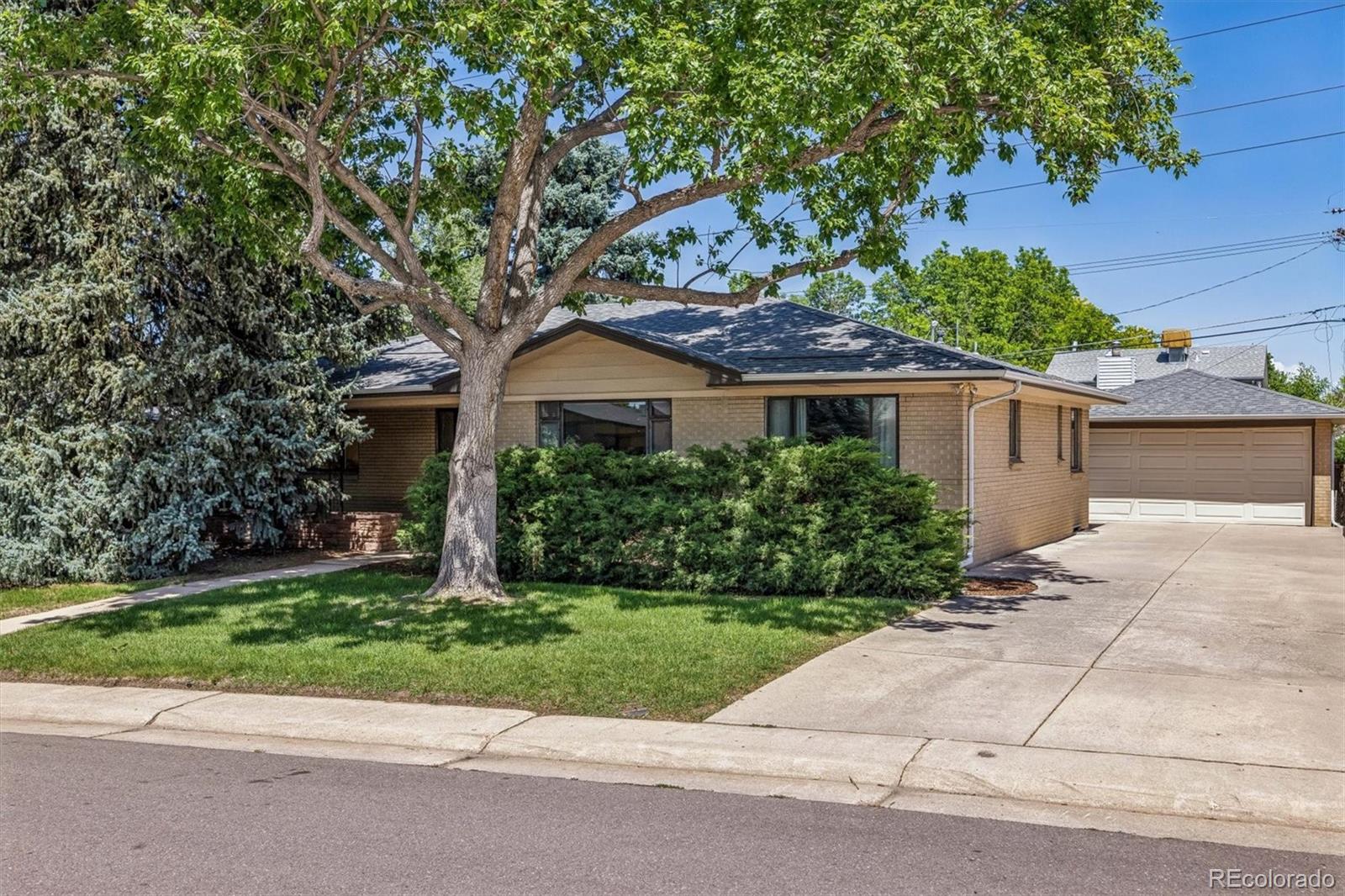 Virginia Village Denver Home | MLS #: 82907571578 S Jasmine Street, Denver Beds: 5 Baths: 3 Price: $600,000