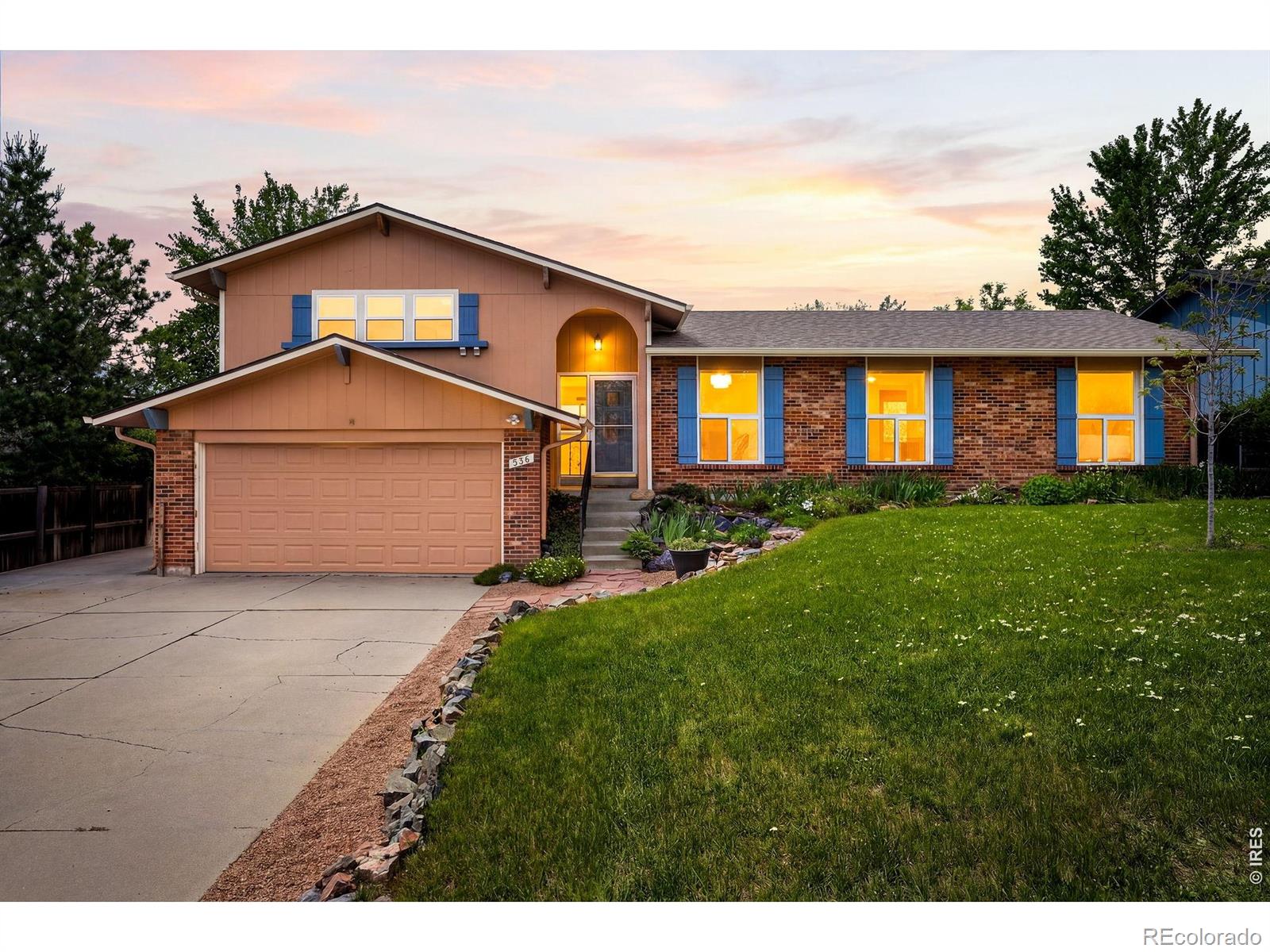 golden&nbsp; House Search Picture