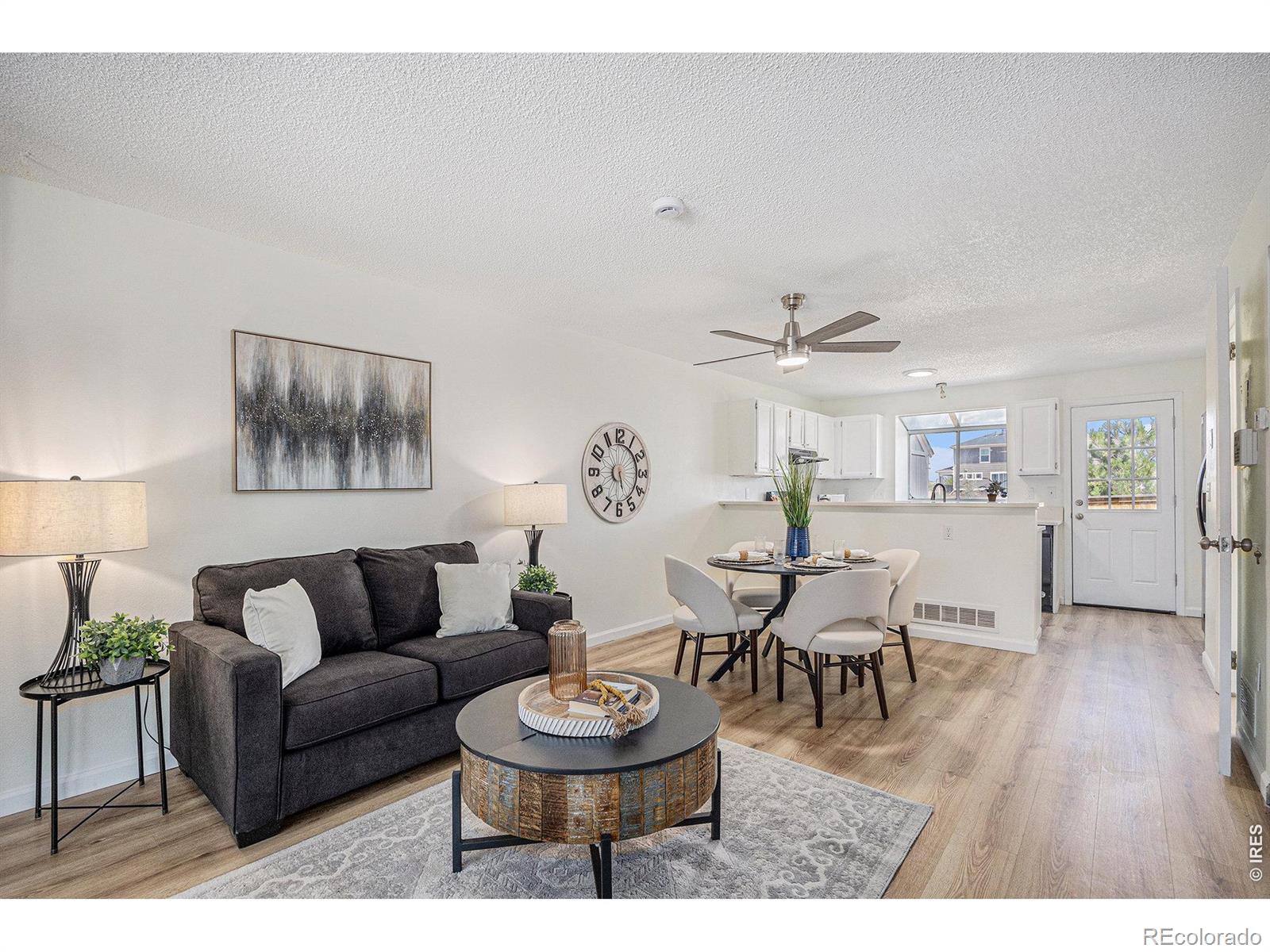 aurora&nbsp; House Search Picture