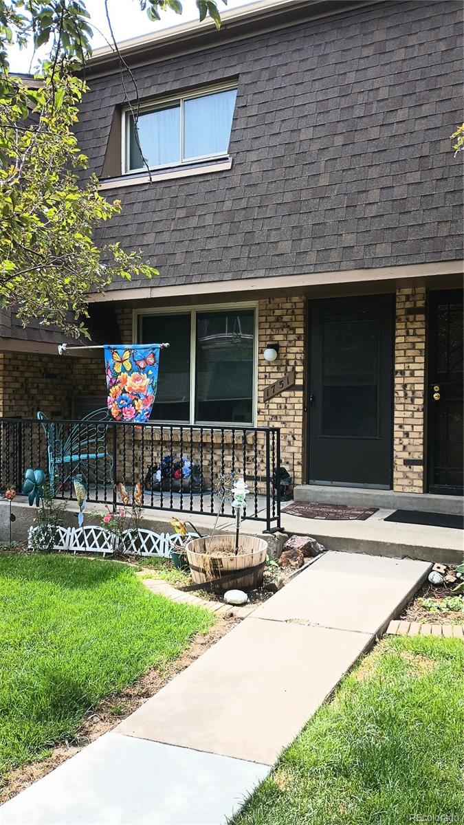 Applewood Lakewood Home | MLS #: 75413681751  Quail Street, Lakewood Beds: 2 Baths: 2 Price: $300,000