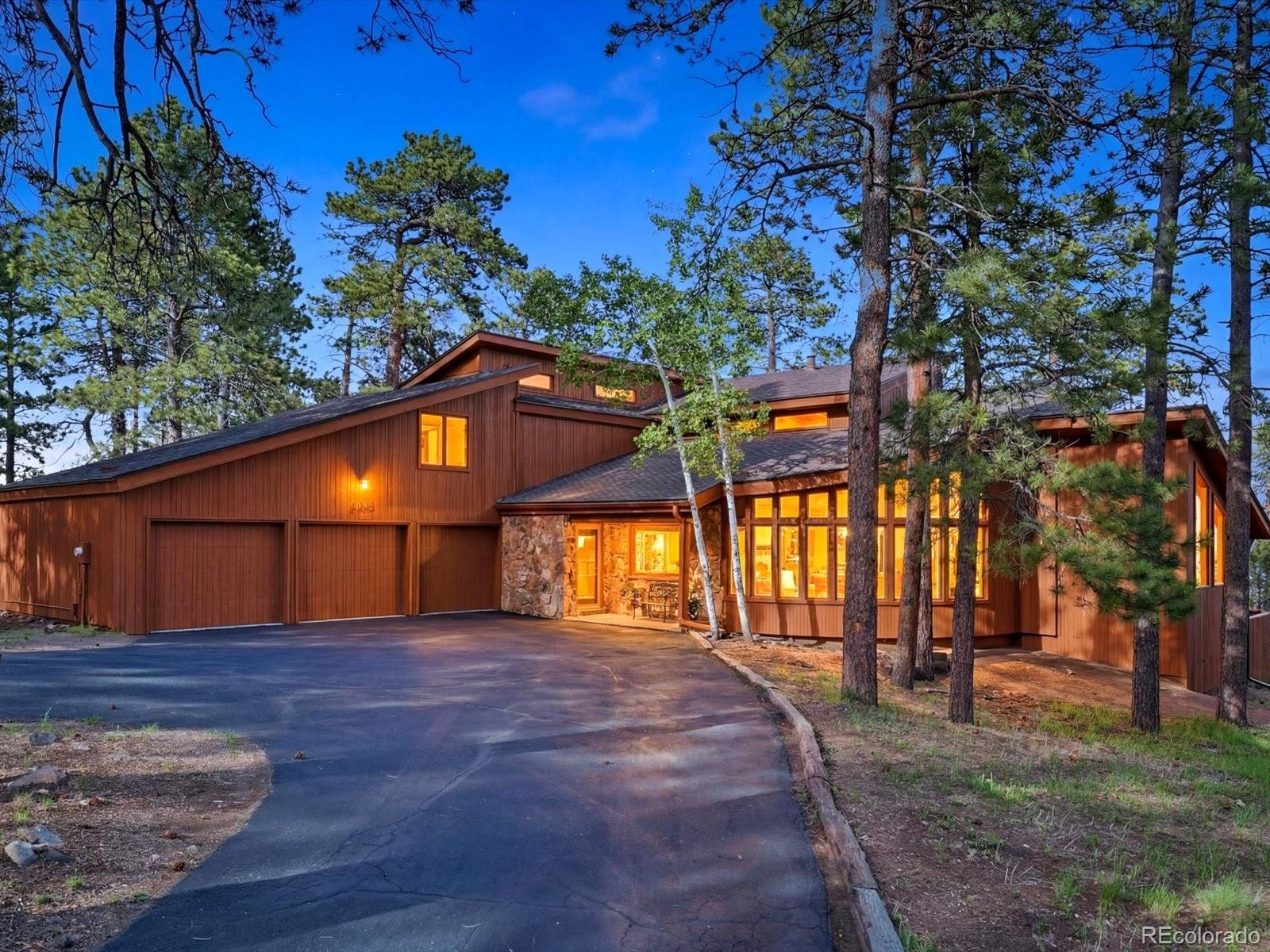 golden&nbsp; House Search Picture