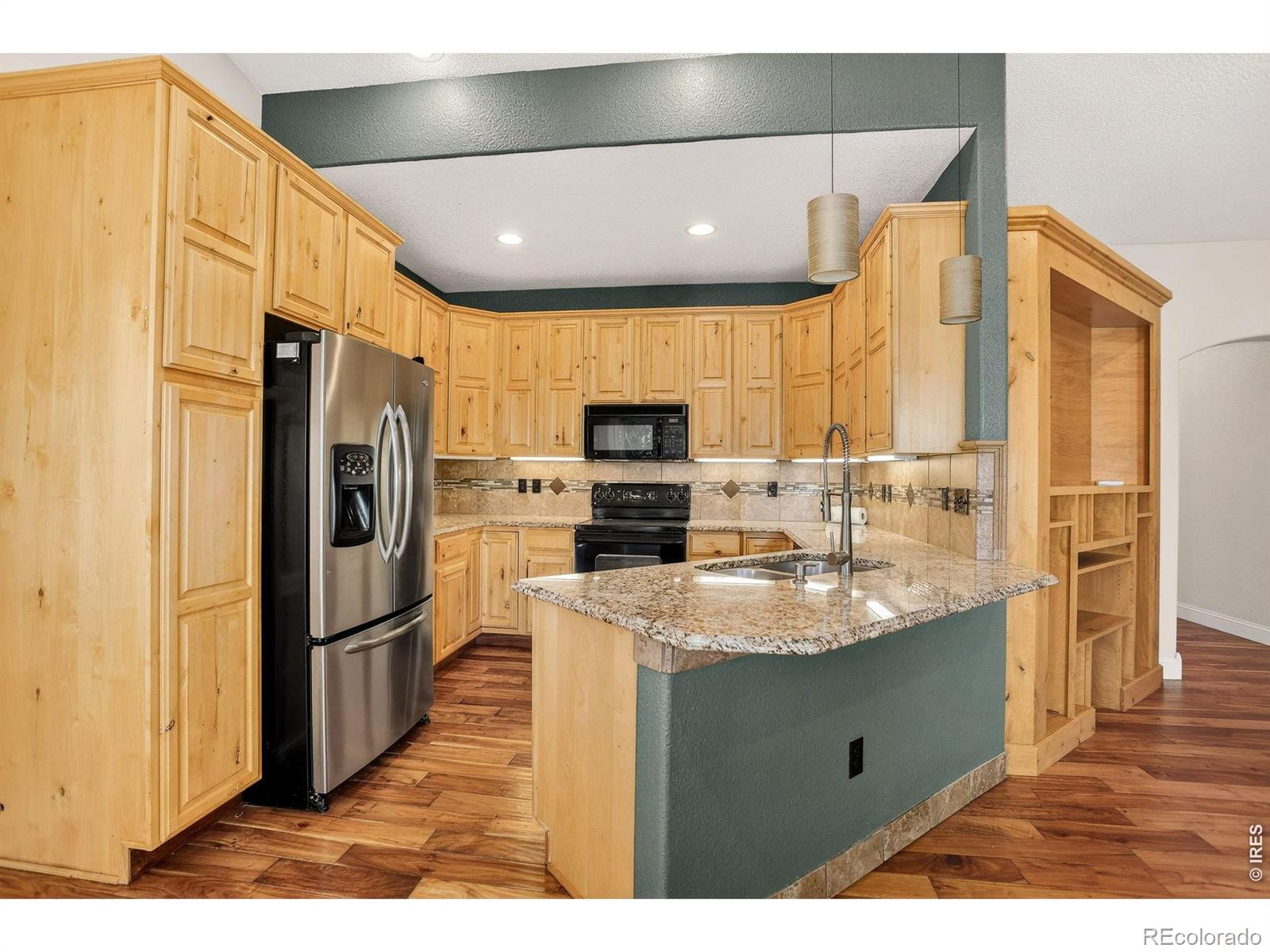 1523  61st Ave Ct, greeley&nbsp; House Search MLS Picture