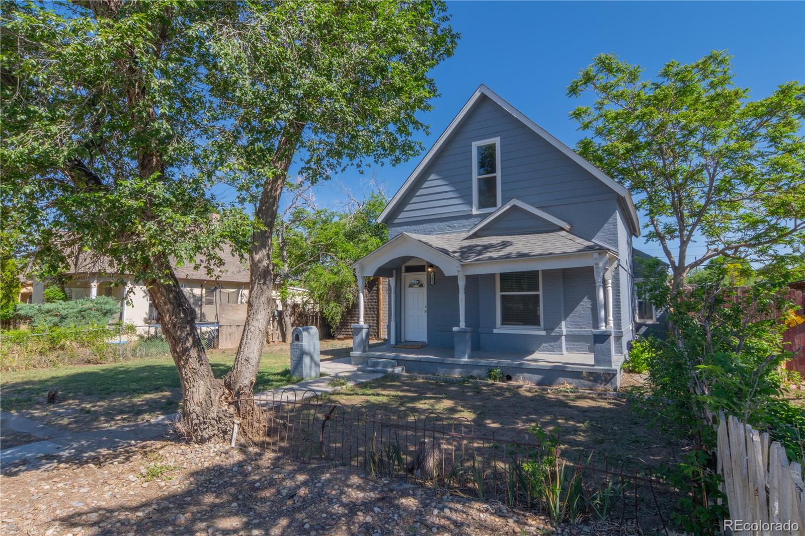 pueblo&nbsp; House Search Picture