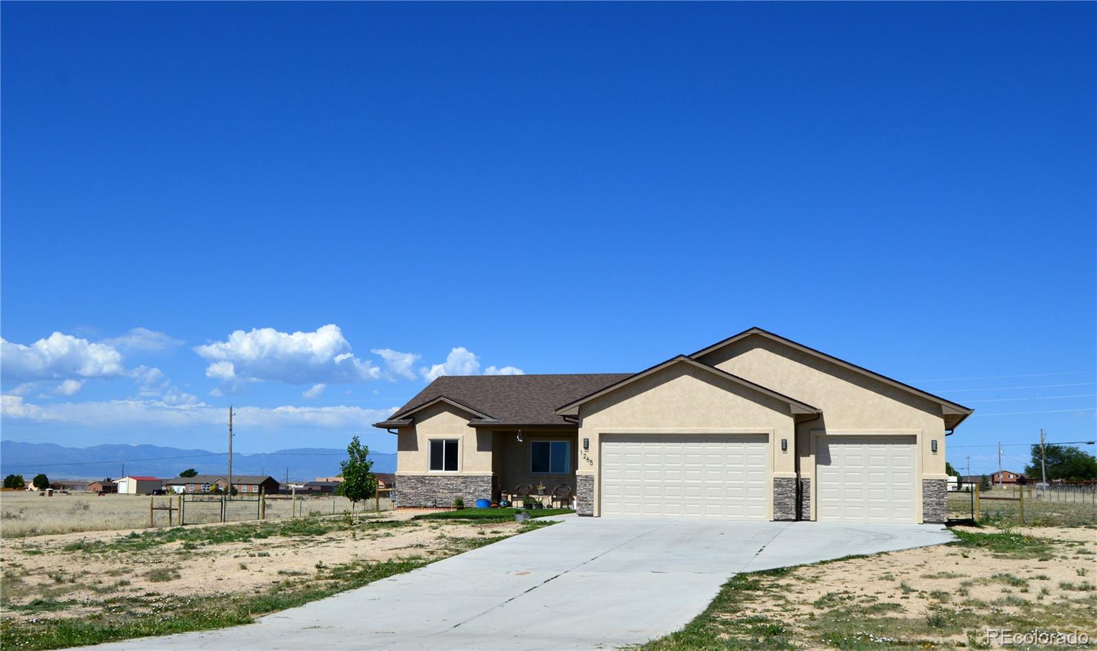 pueblo&nbsp; House Search Picture