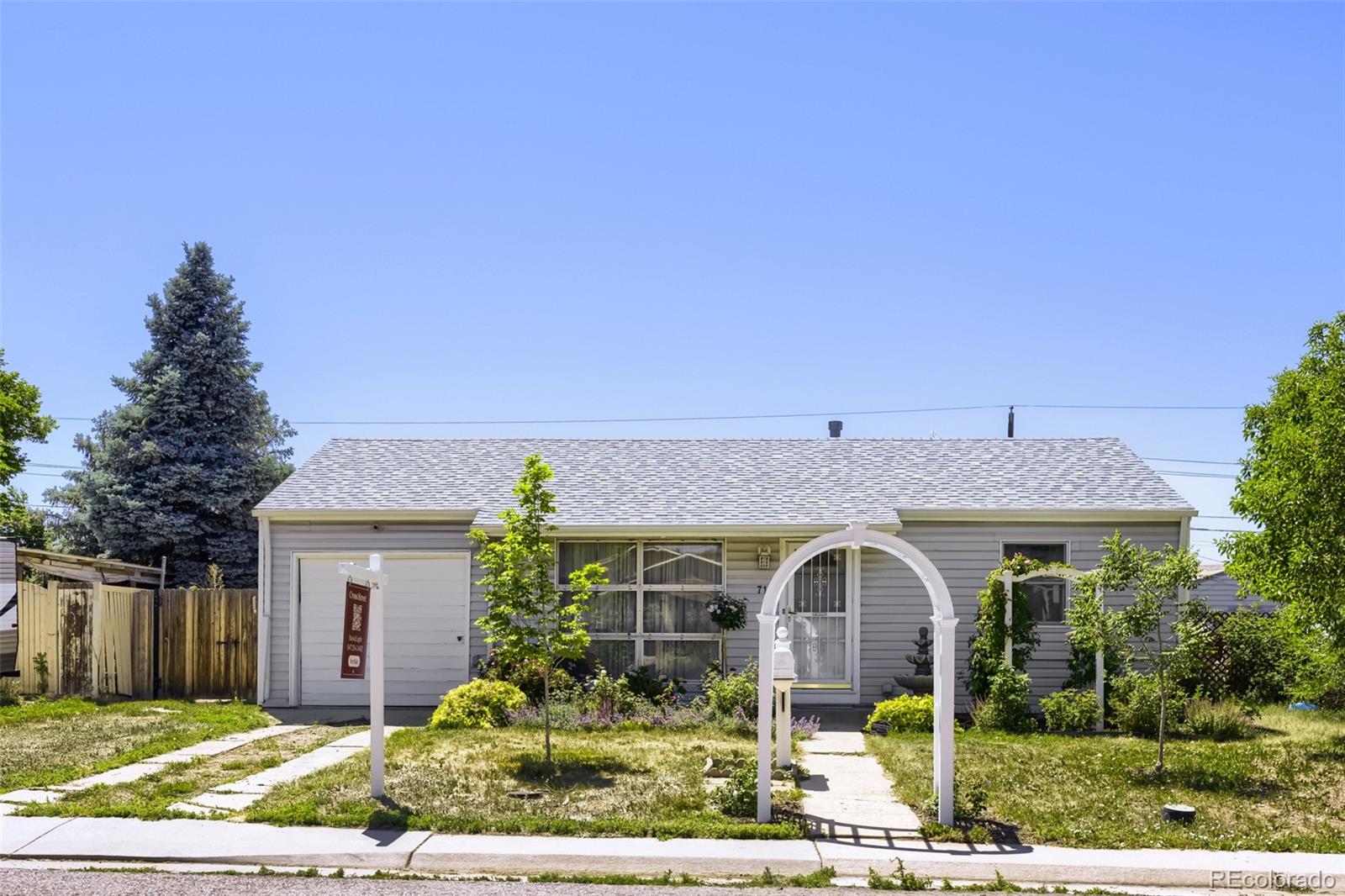 Aurora Home | MLS #: 3193448715  Kingston Street, Aurora Beds: 2 Baths: 1 Price: $339,900