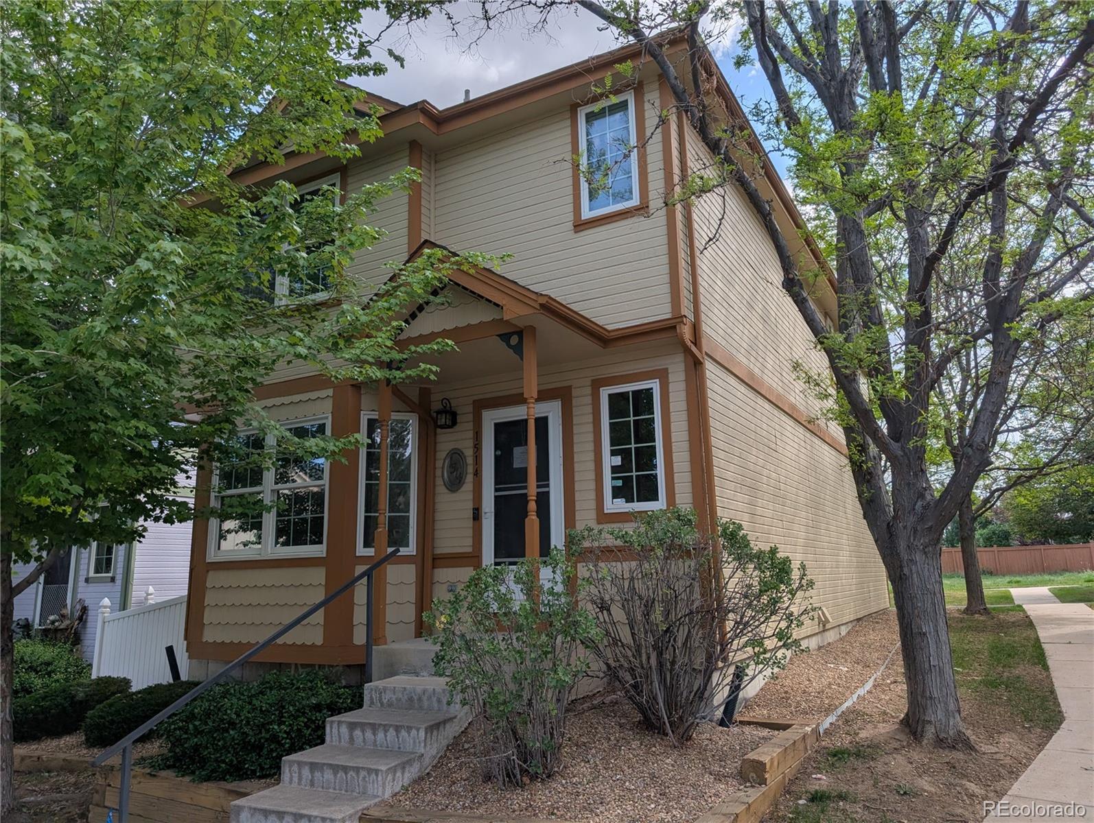 aurora&nbsp; House Search Picture