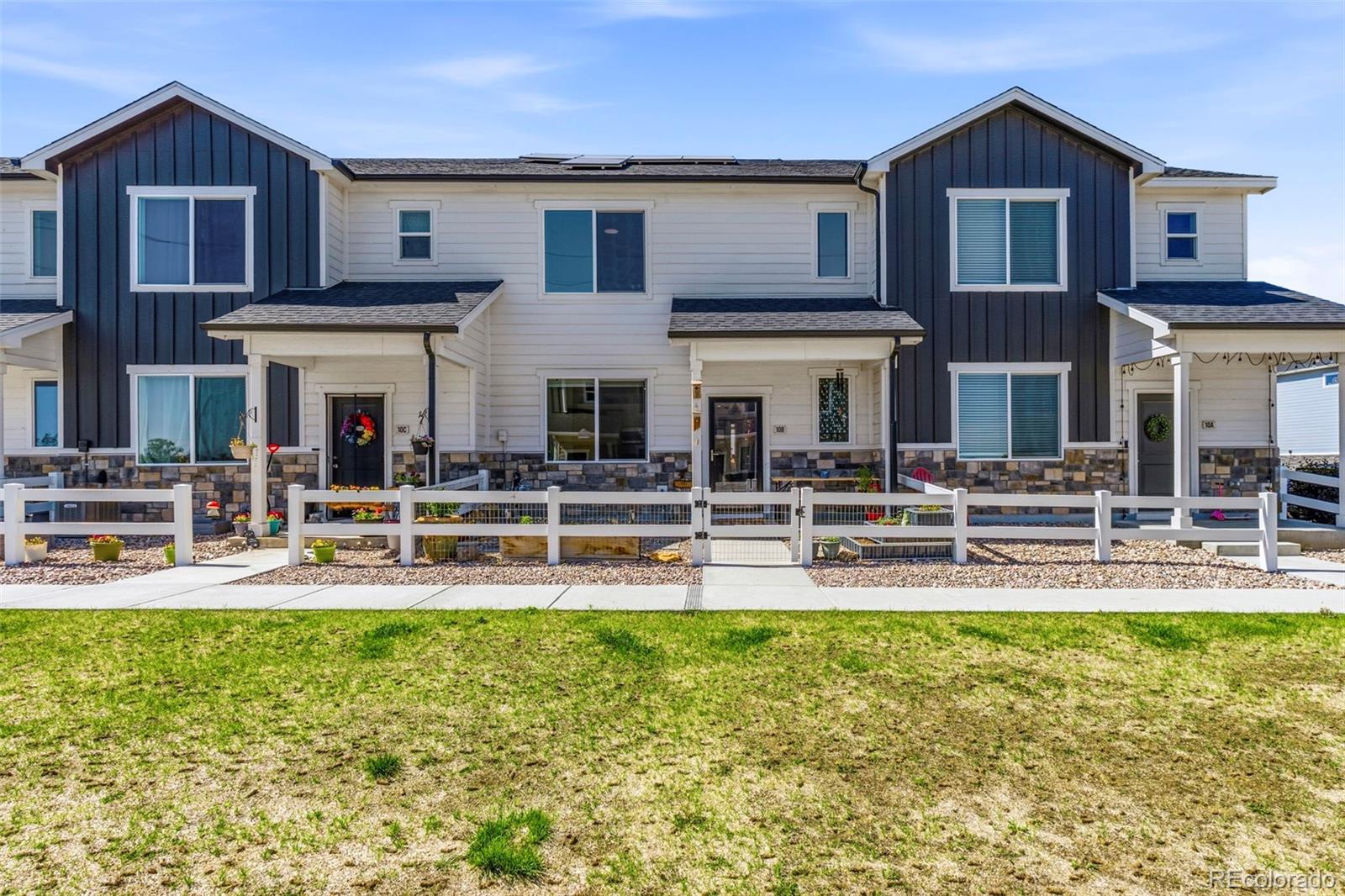 Lupton Village Fort Lupton Home | MLS #: 4513488503 S Rollie Avenue, Fort Lupton Beds: 2 Baths: 3 Price: $362,000