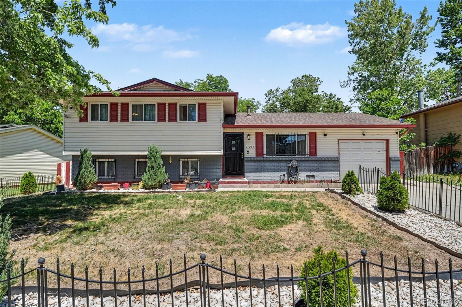11239 E Center Avenue, aurora&nbsp; House Search MLS Picture