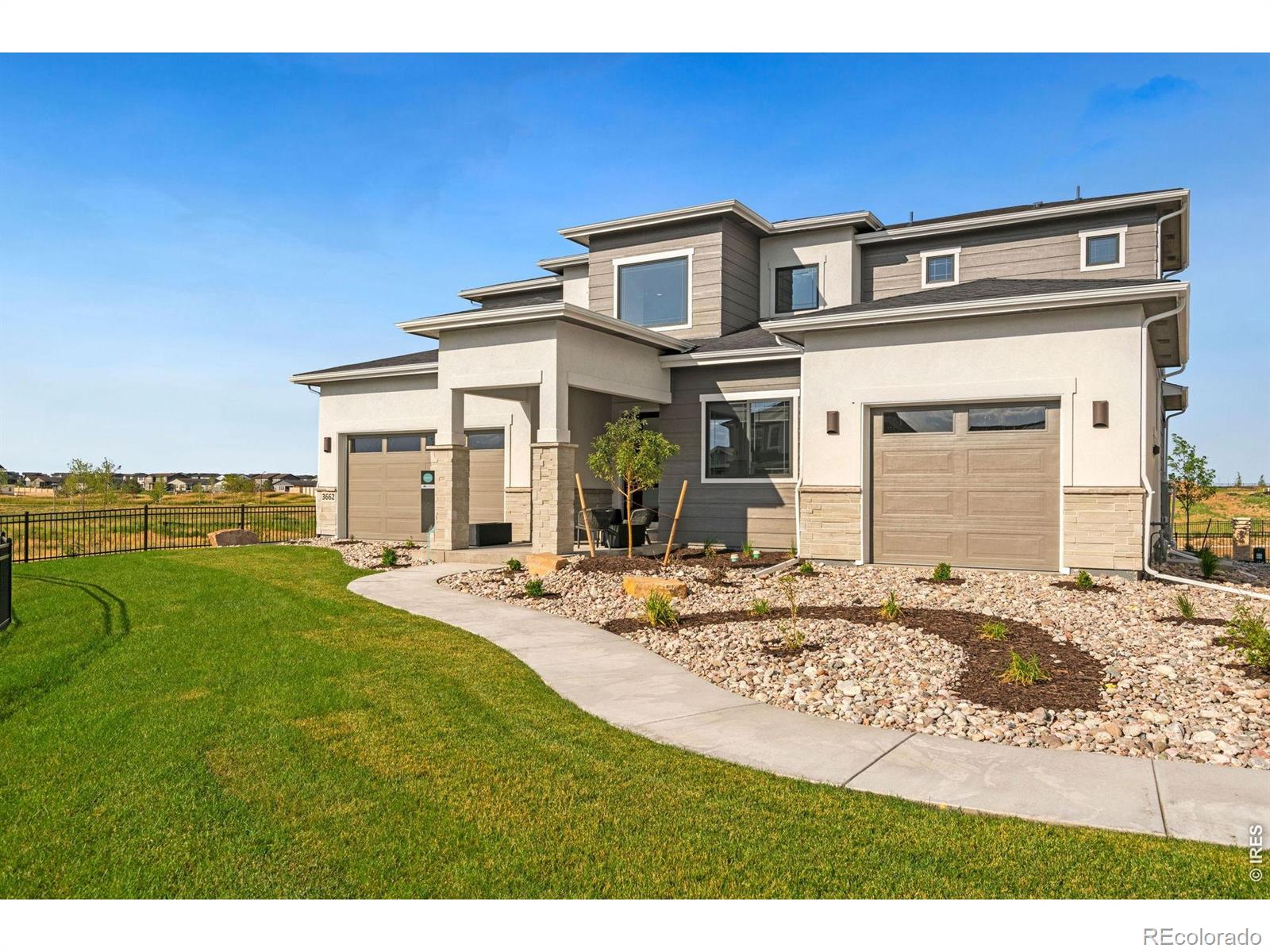 aurora&nbsp; House Search Picture