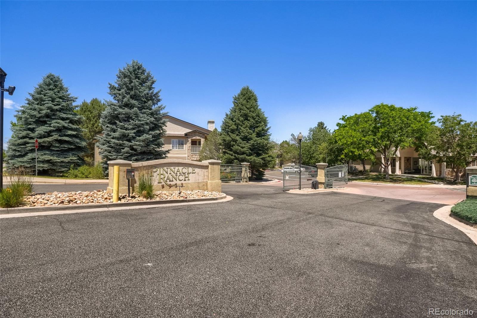  Aurora Condo / Townhome | MLS #: 523619210096 E Carolina Place 102, Aurora Beds: 2 Baths: 2 Price: $299,000
