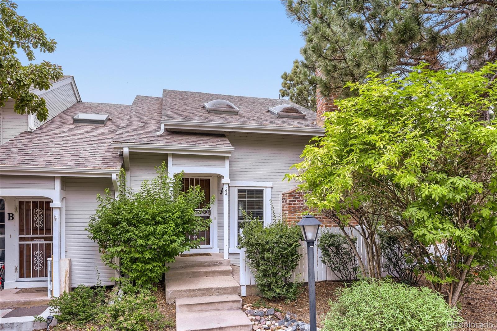  Littleton Home | MLS #: 31827322878 W Long Circle, Littleton Beds: 2 Baths: 2 Price: $420,000