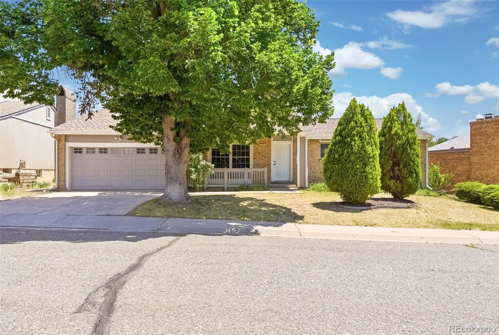 Aurora Home | MLS #: 74137554660 S Idalia Street, Aurora Beds: 5 Baths: 3 Price: $575,000