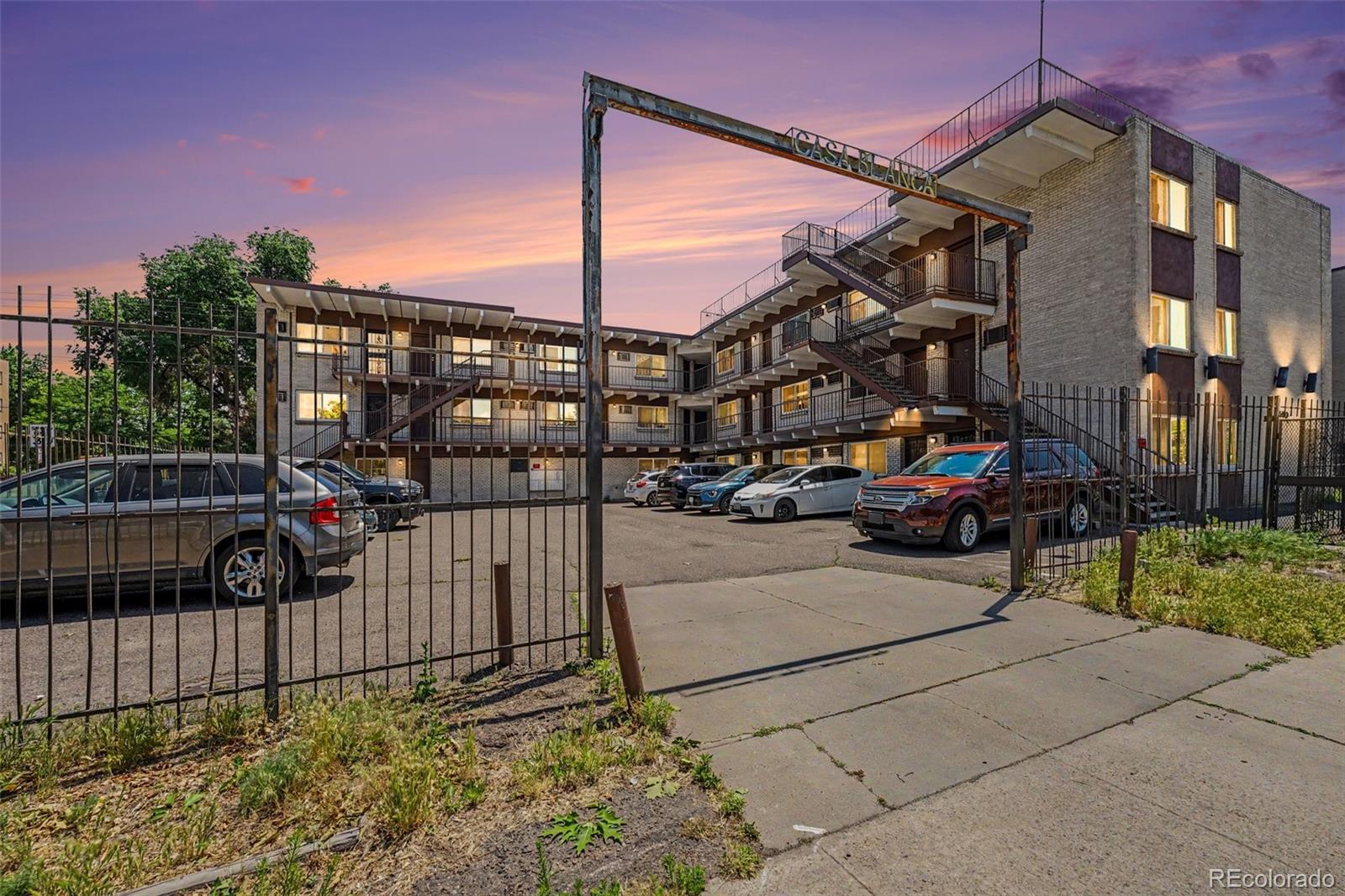  Denver Condo / Townhome | MLS #: 2785096590 N Logan Street 206, Denver Beds: 1 Baths: 1 Price: $140,000
