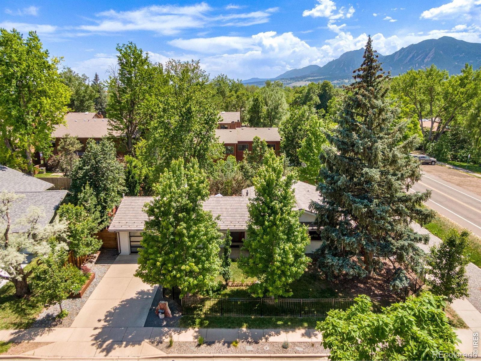  Boulder Home | MLS #: 45678910613782610  Lloyd Circle, Boulder Beds: 2 Baths: 2 Price: $1,285,000