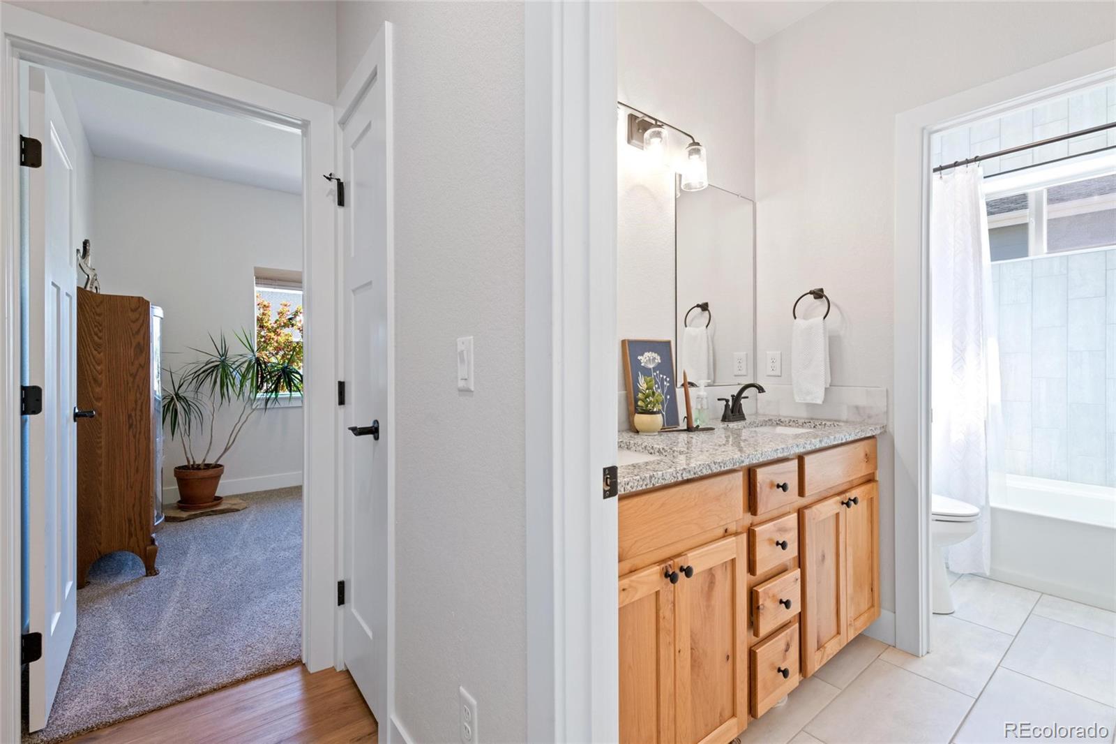 1631  Kit Street, windsor&nbsp; House Search MLS Picture