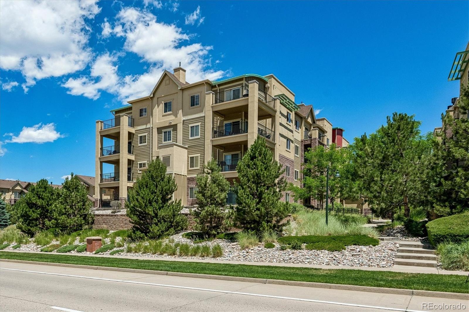 Littleton Condo / Townhome | MLS #: 96540411062  Rockhurst Drive 305, Littleton Beds: 2 Baths: 2 Price: $400,000