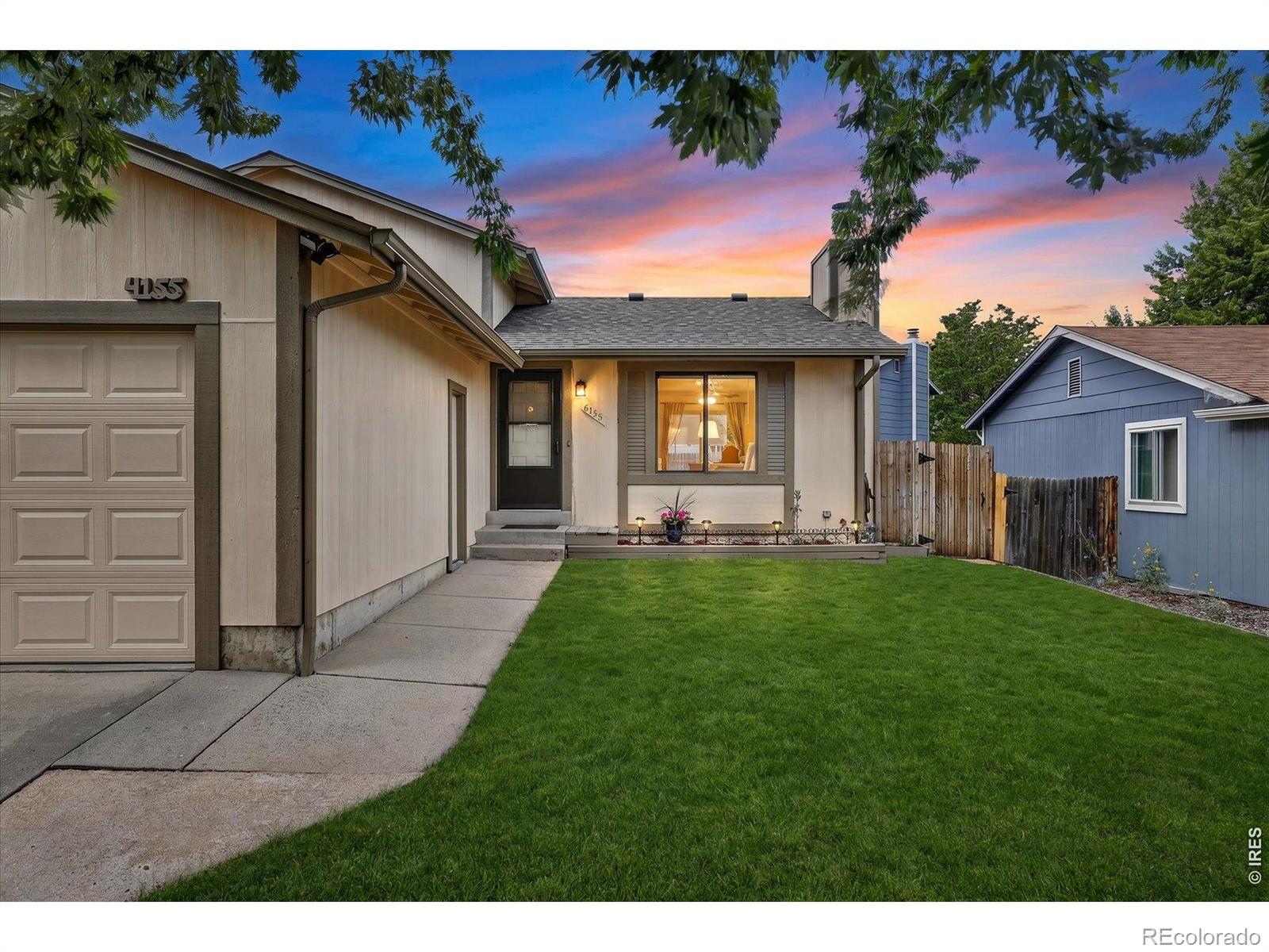 Mission Viejo Aurora Home | MLS #: 45678910614624155 S Nucla Way, Aurora Beds: 3 Baths: 3 Price: $460,000