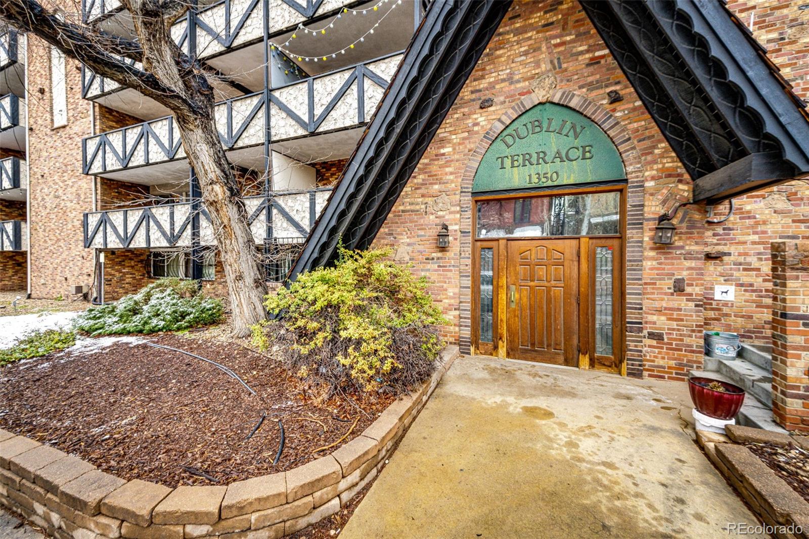 1 Denver Condo / Townhome | MLS #: 74791721350  Josephine Street 207, Denver Beds: 2 Baths: 1 Price: $270,000
