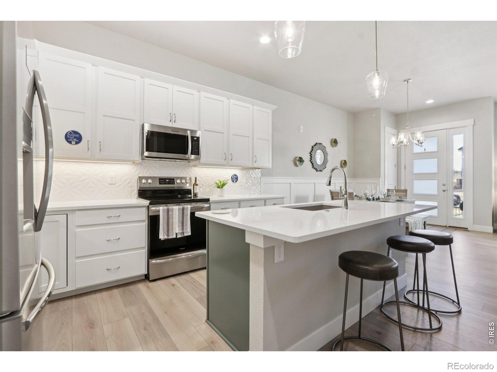 176  High Point Drive, longmont&nbsp; House Search MLS Picture