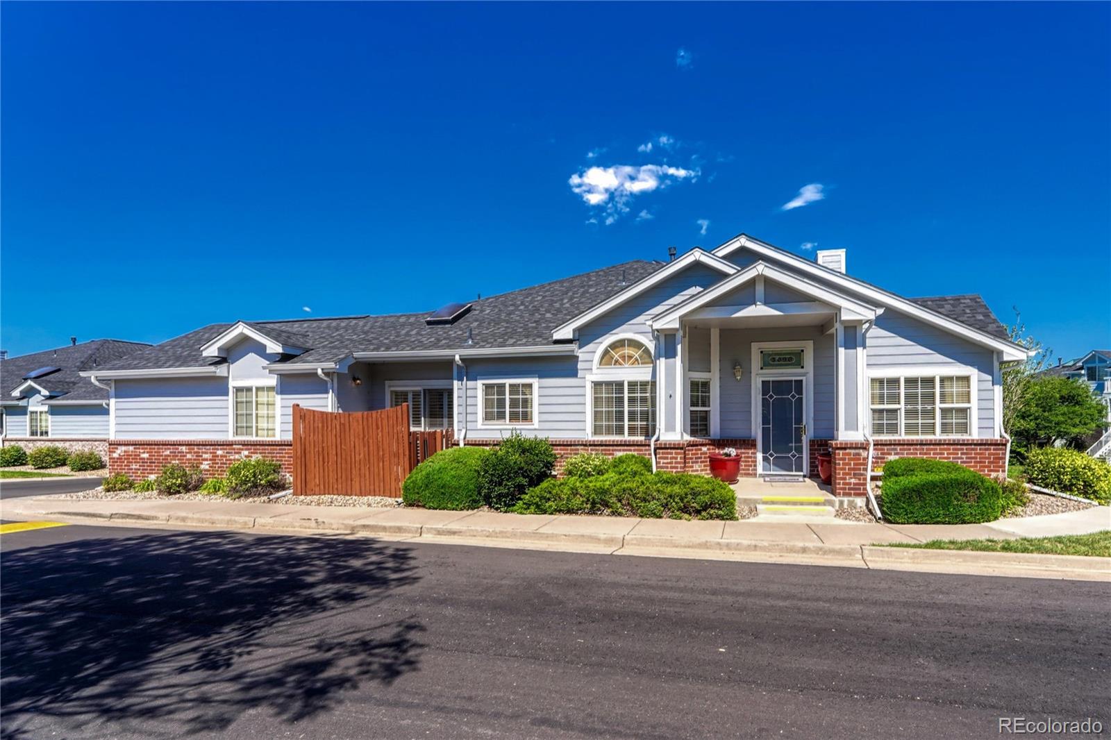  Aurora Home | MLS #: 17394523090 S Yampa Way, Aurora Beds: 3 Baths: 3 Price: $439,000