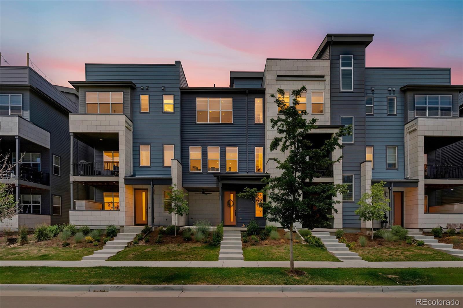  Denver Condo / Townhome | MLS #: 293169510139 E 62nd Avenue , Denver Beds: 3 Baths: 4 Price: $605,000