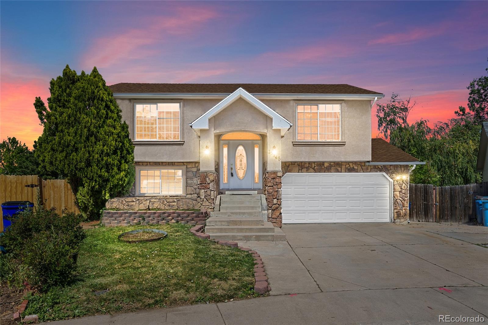  Aurora Home | MLS #: 571265517145 E Union Place, Aurora Beds: 3 Baths: 3 Price: $499,000
