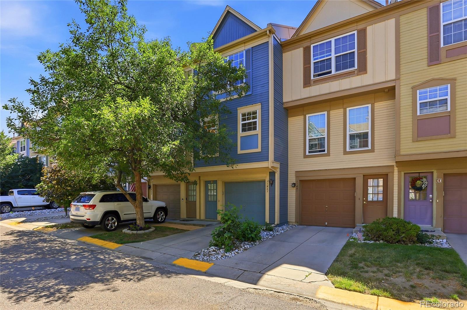 Peachwood Aurora Condo / Townhome | MLS #: 462315611847 E Kepner Drive , Aurora Beds: 2 Baths: 3 Price: $315,000