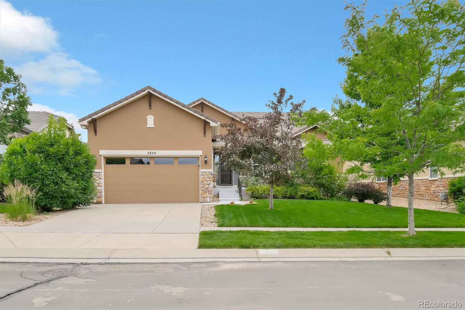  Broomfield Home | MLS #: 38298264844  Flash Court, Broomfield Beds: 2 Baths: 2 Price: $799,000