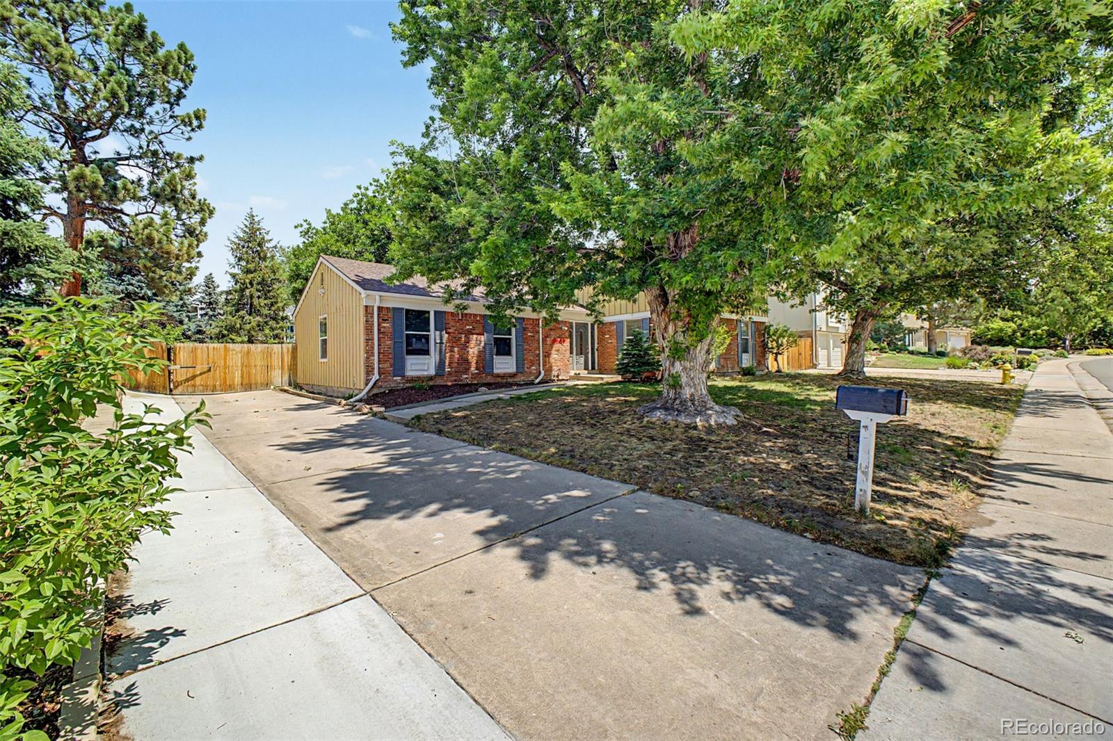 11467 E Amherst Circle, aurora&nbsp; House Search MLS Picture