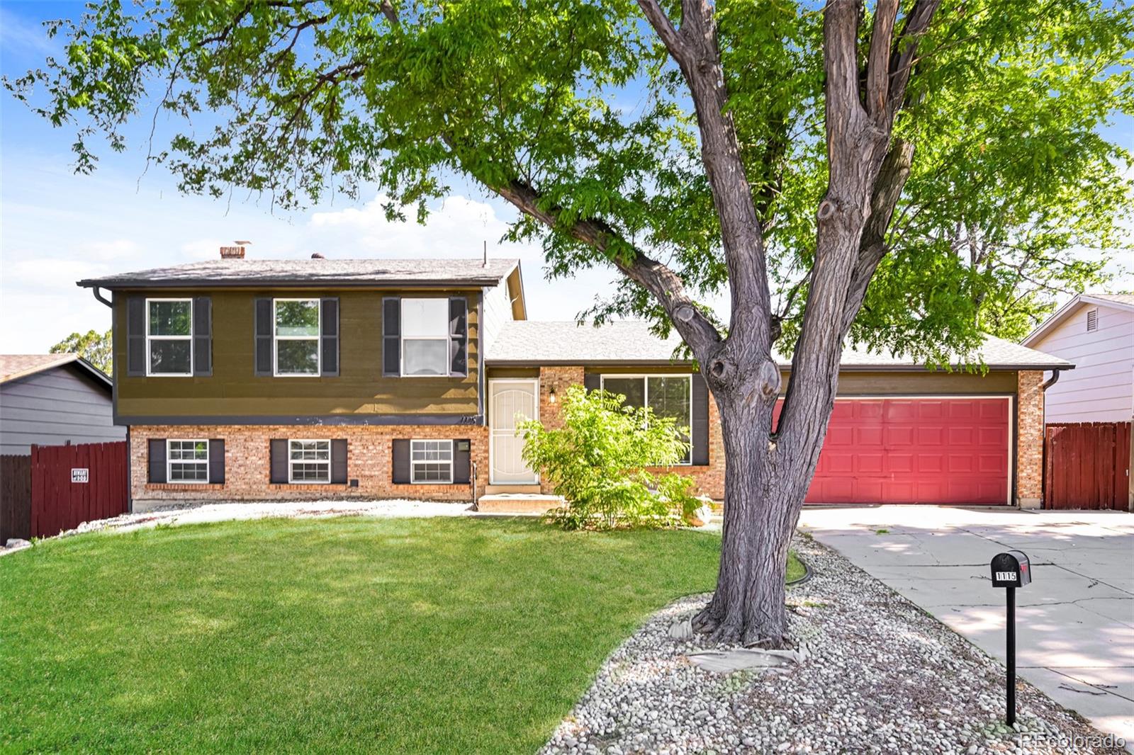  Aurora Home | MLS #: 99331351115 S Truckee Way, Aurora Beds: 4 Baths: 2 Price: $440,000
