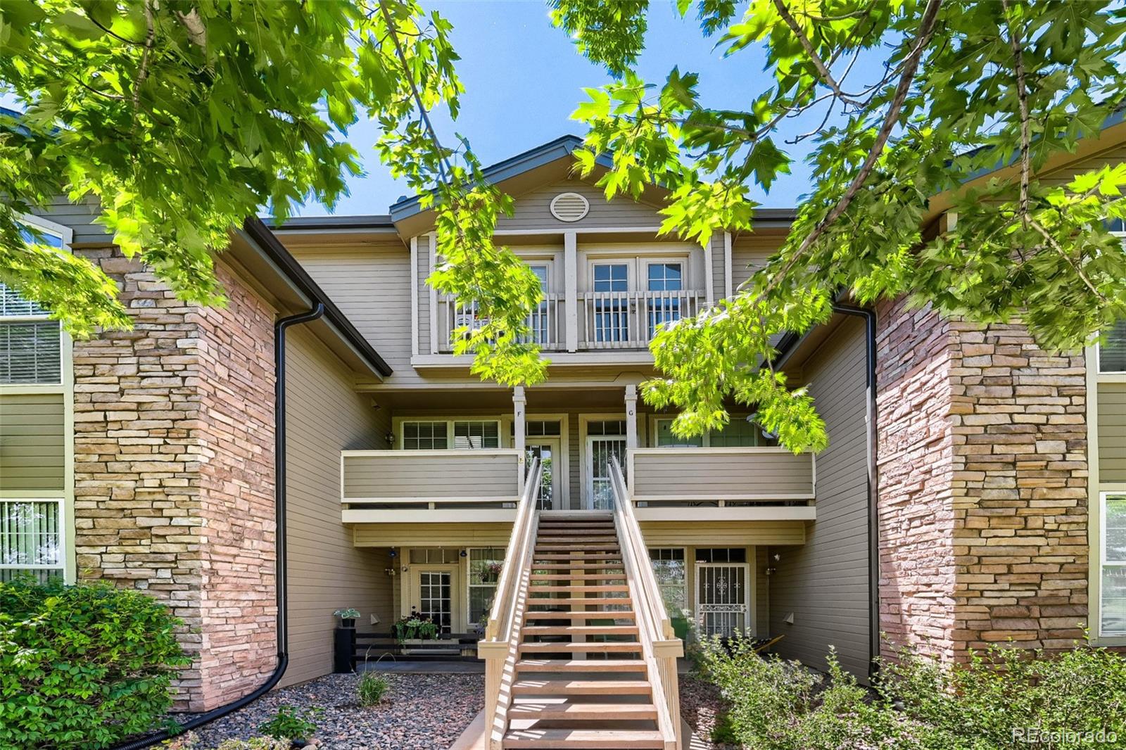 Steeplechase Littleton Condo / Townhome | MLS #: 75418962860 W Centennial Drive F, Littleton Beds: 2 Baths: 2 Price: $398,000