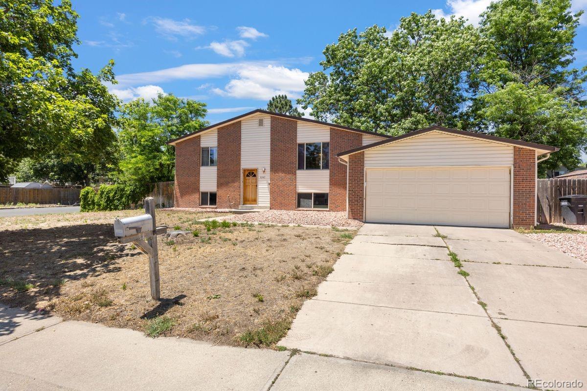 Aurora Home | MLS #: 23779803347 S Laredo Court, Aurora Beds: 4 Baths: 2 Price: $480,000