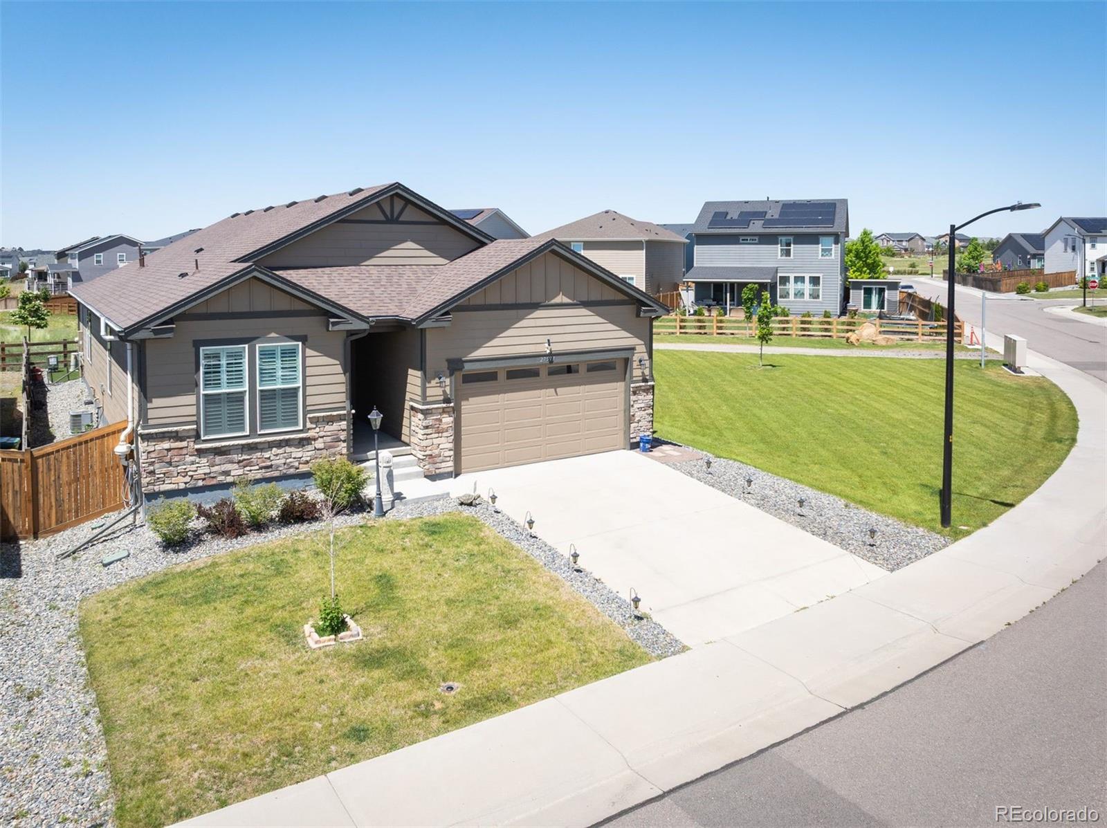  Aurora Home | MLS #: 518402727571 E 7th Drive, Aurora Beds: 3 Baths: 2 Price: $583,000