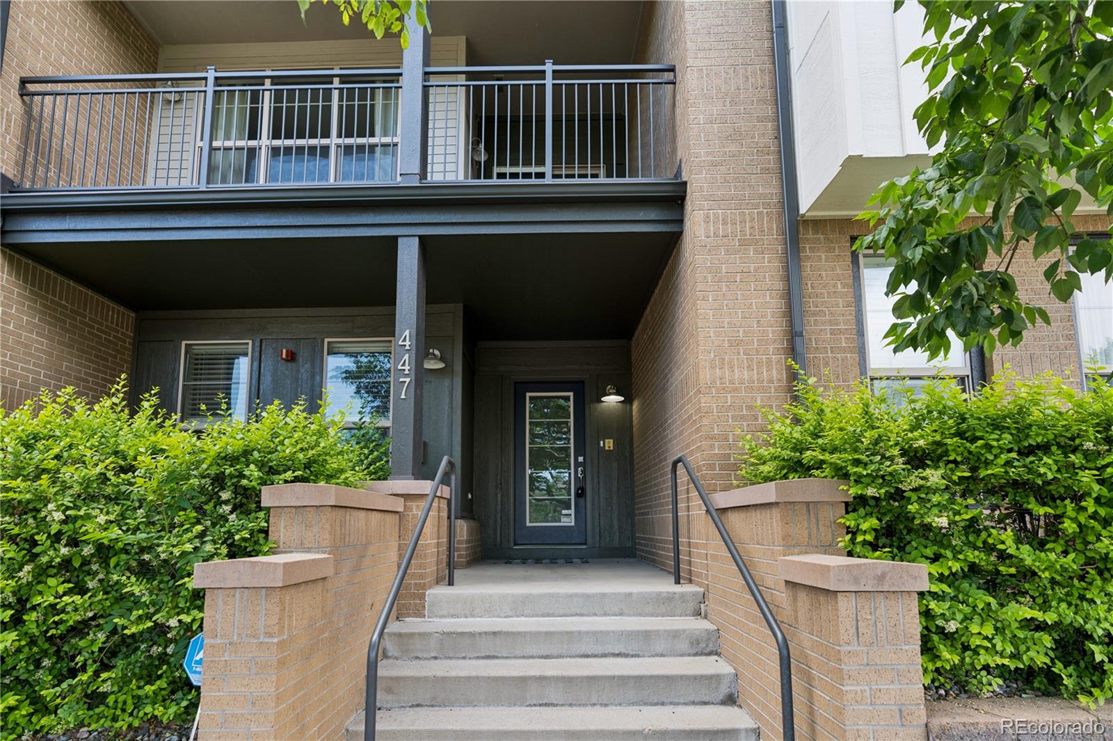  Lakewood Condo / Townhome | MLS #: 9152497447 S Quay Street , Lakewood Beds: 4 Baths: 5 Price: $649,000