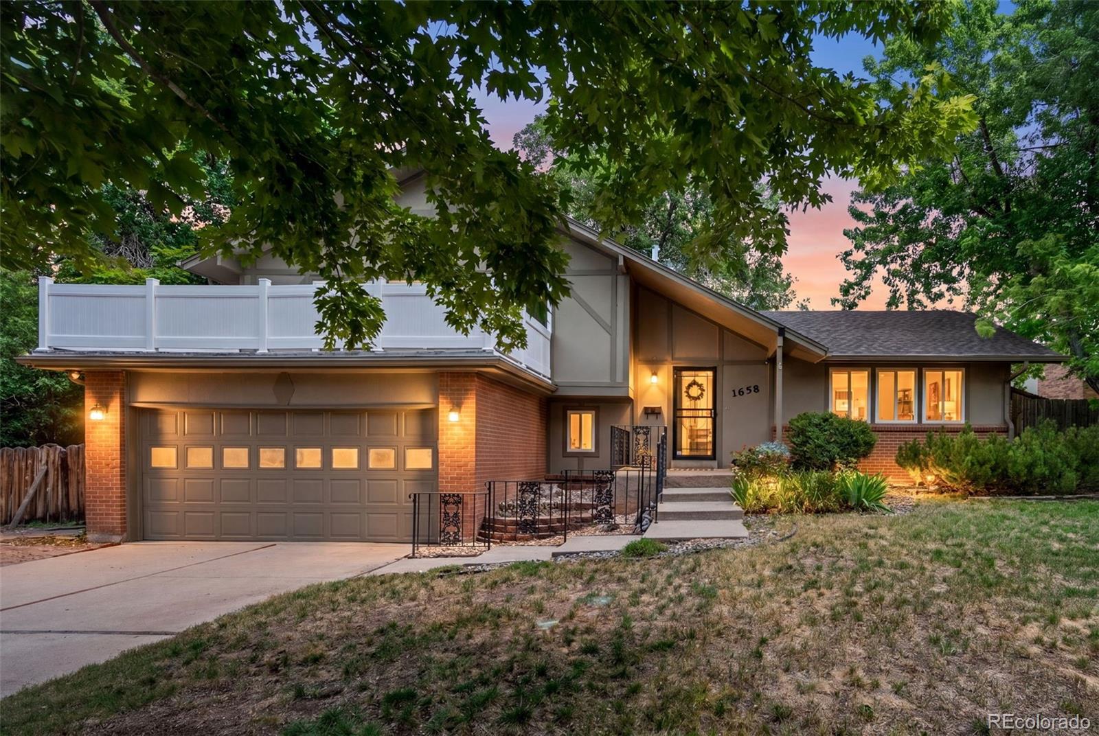 aurora&nbsp; House Search Picture